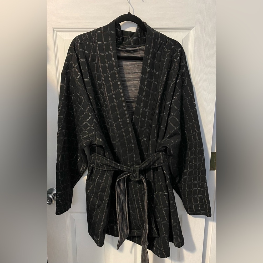 💃 NIKE Yoga Luxe Reversible Black Plaid Bath Robe Kimono Women’s Size 3X NWT